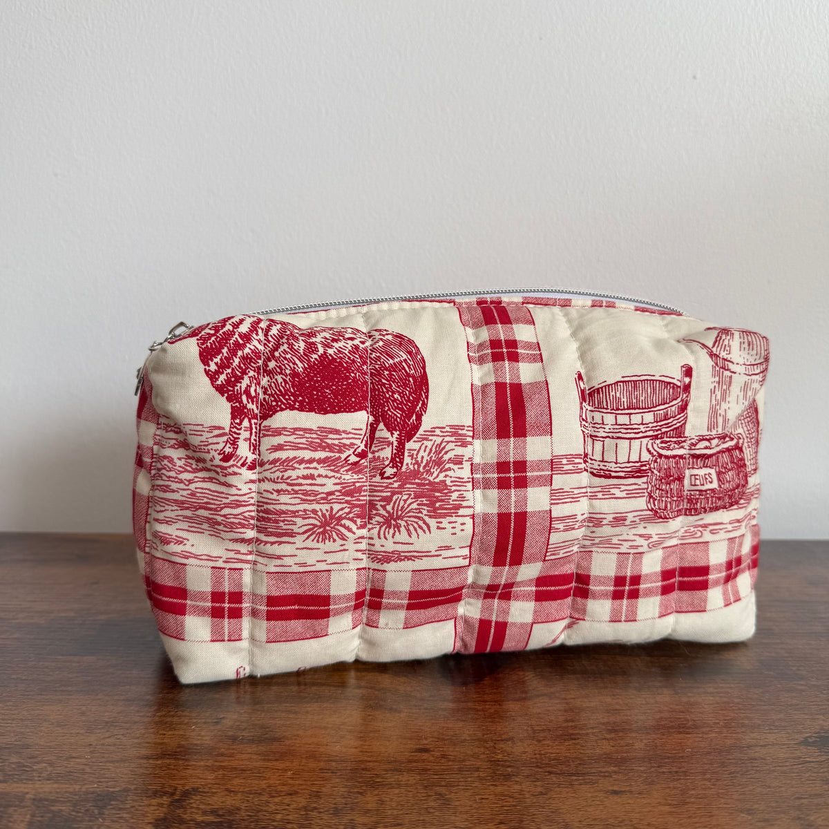 Trousse de toilette matelassée – Campagne rouge