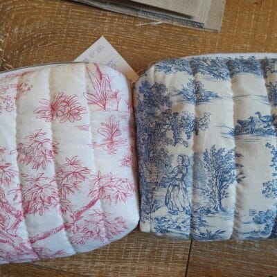 Trousse de toilette ( Deux trousses XS)