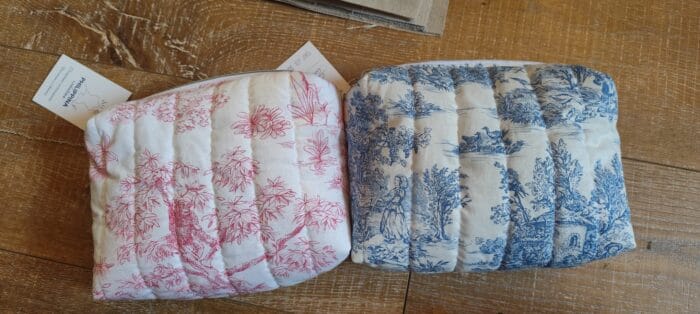 Trousse de toilette ( Deux trousses XS)